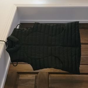 Lululemon Pack It Down Vest, size 8, black